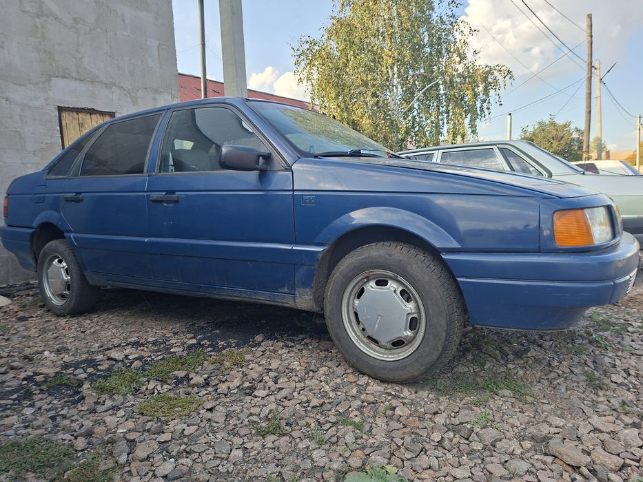 Продам  пассат б3 18