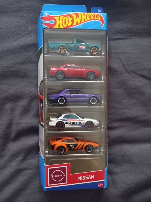 Hot Wheels сетове + 5 pack Corvett, Nissan, MOTOR SHOW 21"