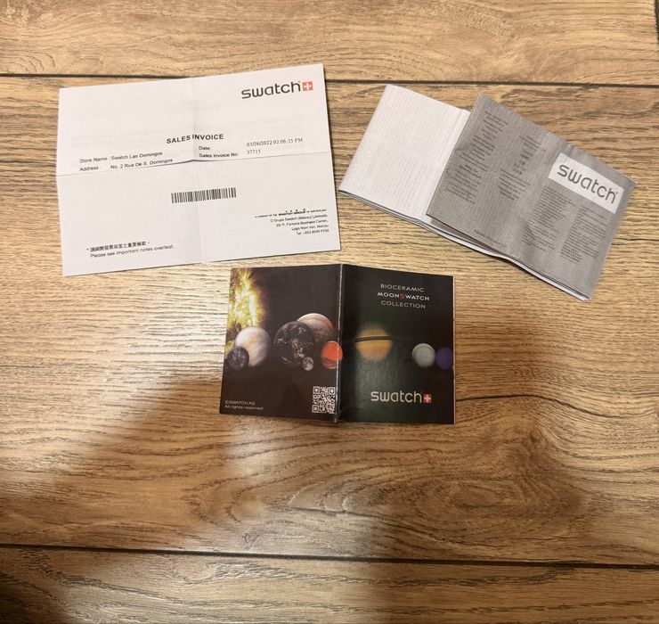 Omega x Swatch snoopy