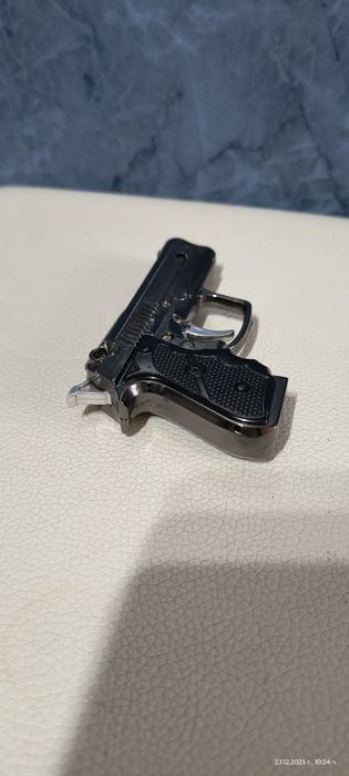 Метално пистолетче запалка Beretta-M9