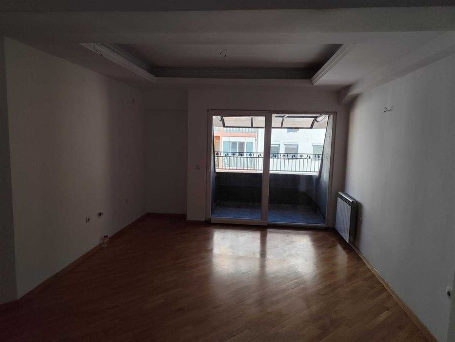 Дава се под наем Тристаен апартамент в Пловдив, Каменица 2 - 87 кв.м за 306 € - Снимка #1