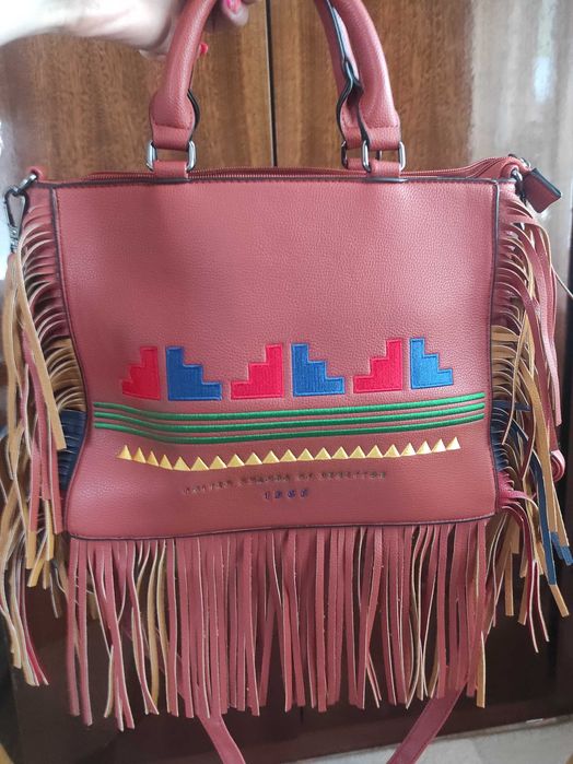 Дамска чанта benetton