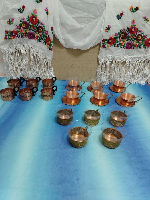 Медни сервизи и постакани