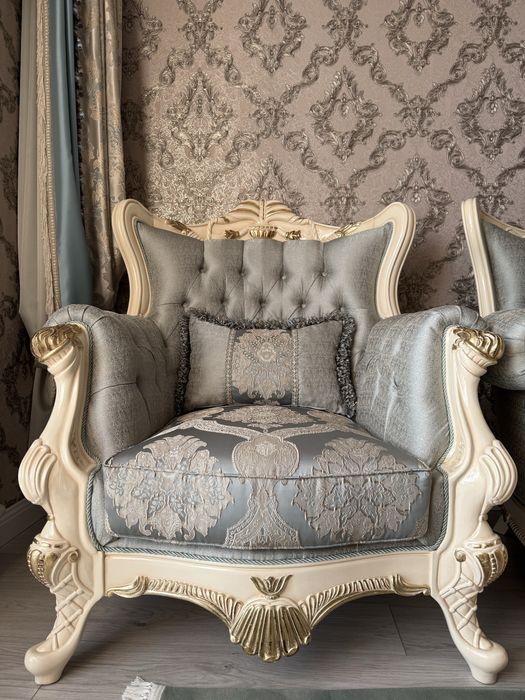 Комплект мягкой мебели