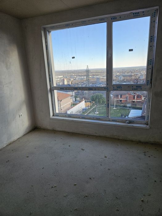 Тристаен апартамен с гараж,нов в Асеновград  от собственик