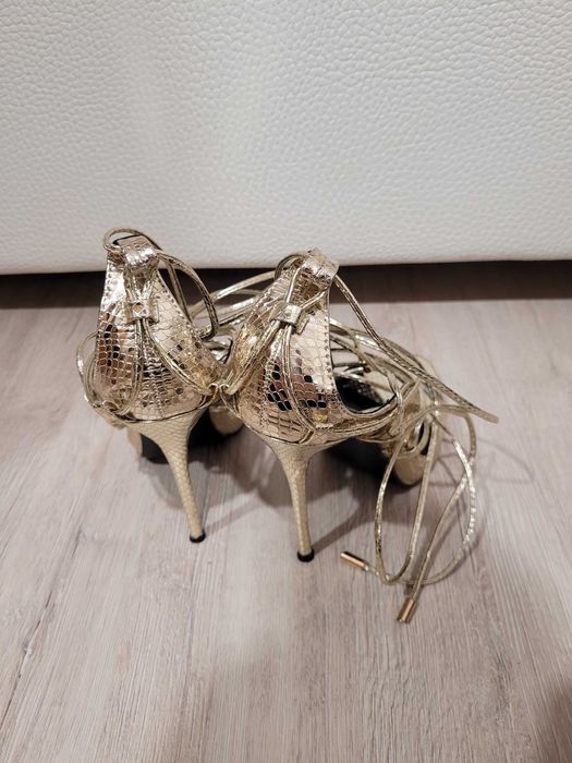 Намалени до 31.12 - Дамски официални сандали