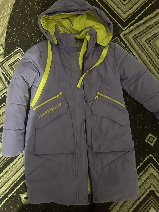 Продам куртку на девочку