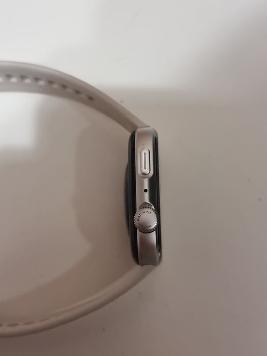 Продам Huawei fit 4