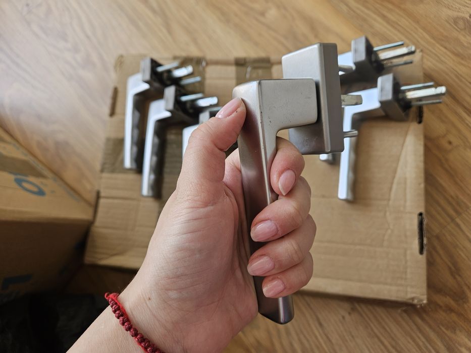 Дръжки за pvc / алуминиева дограма