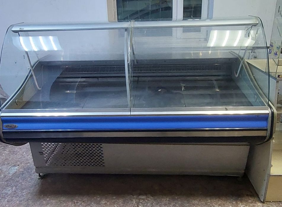 Ветриний холодильник