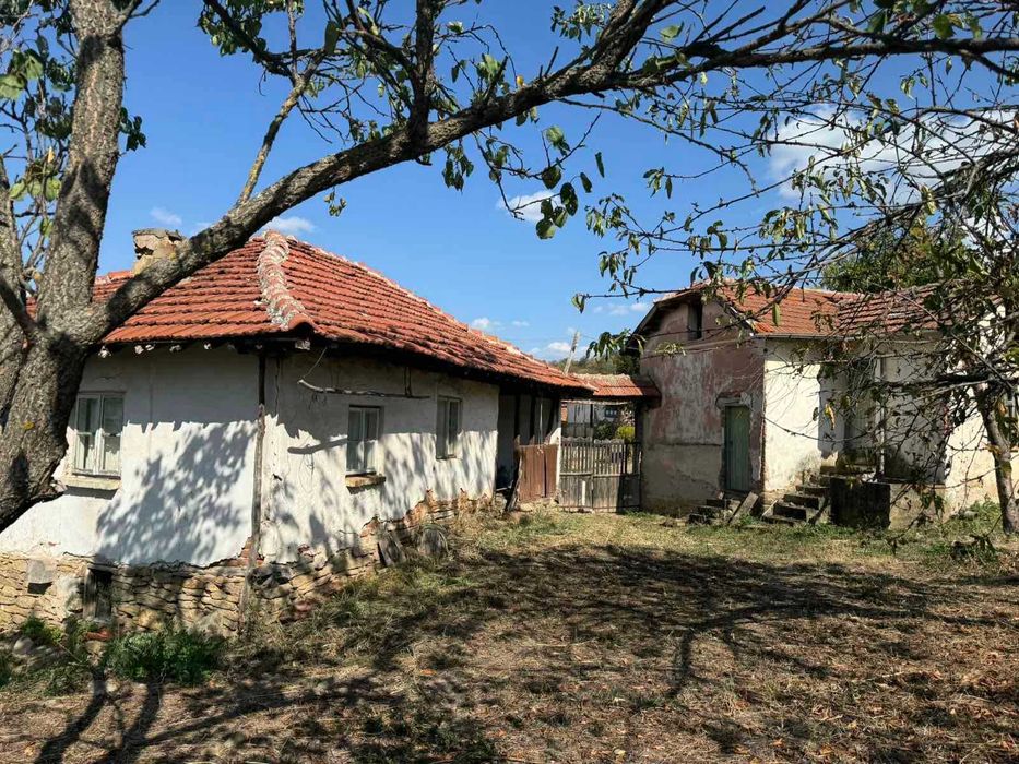 Продава се Къща в с. Пресяка, Област Ловеч - 242 кв.м за 74 €/кв.м - Снимка #8