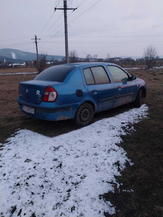 vehucule renault clio