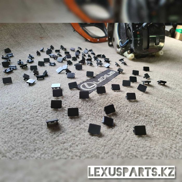 Заглушка селектора АКПП Lexus RX300