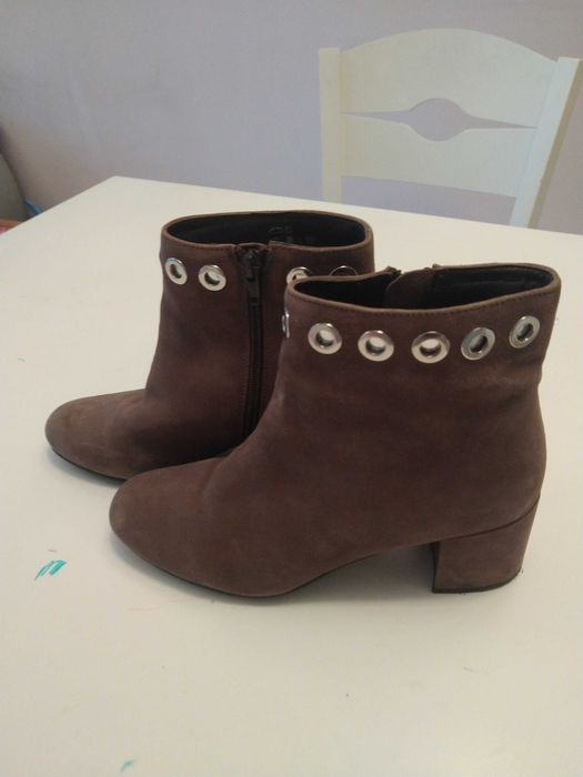 Боти  Lazzarini от естествен велур