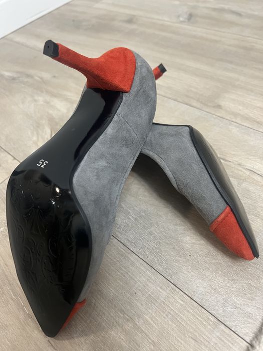 Pantofi stiletto piele intoarsa