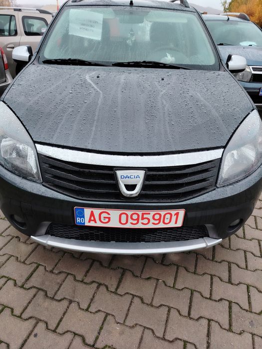 Vând Dacia Sandero Stepway 2012 cu gpl.