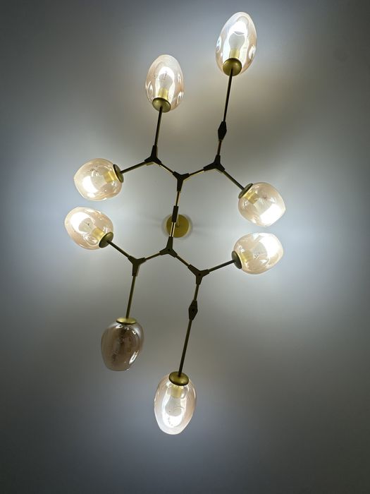 Продам  срочно люстру