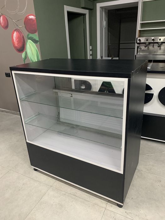 Витрина холодильник