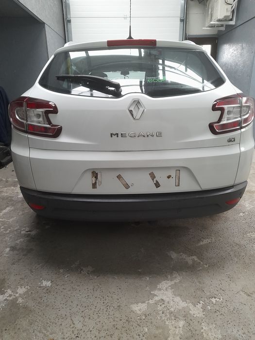 Haion Cu Luneta Portbagaj Spate Usa Renault Megane 3 Breack Lung Combi