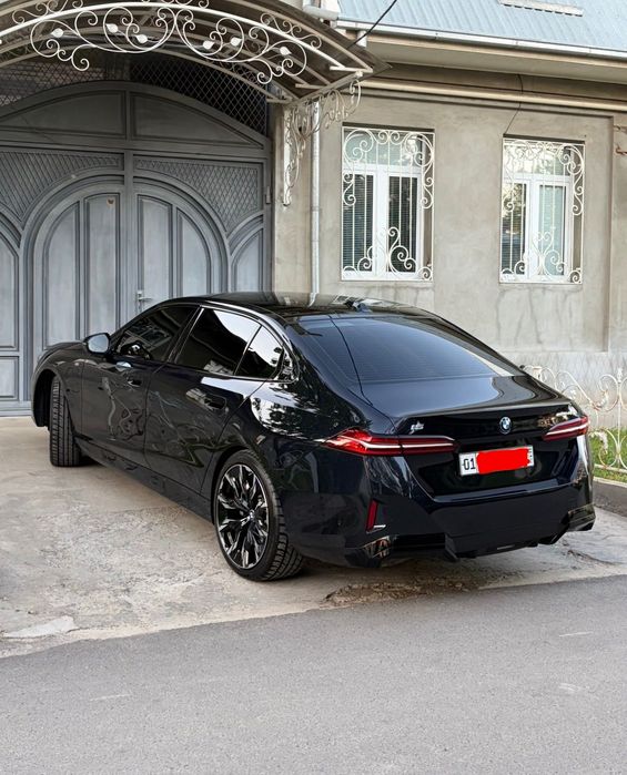 Bmw i5 edrive 40L 713 km zapas xod