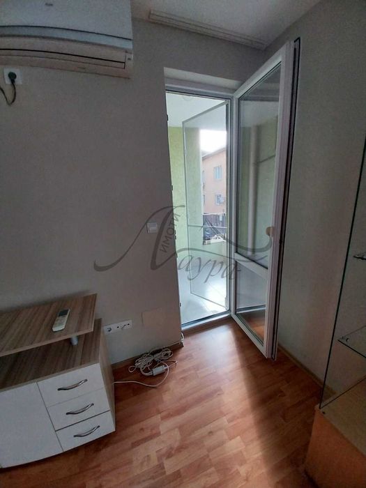 Дава се под наем Двустаен апартамент в Шумен, Център - 76 кв.м за 331.5 € - Снимка #9