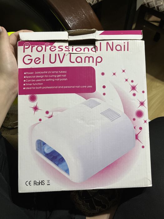 Продам маникюрную UV лампу