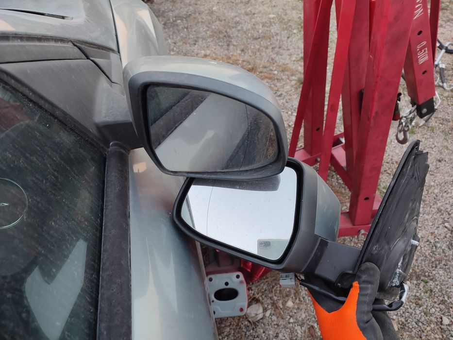 Food Mondeo седан на части гр. Варна м-т Атанас Тарла • OLX.bg