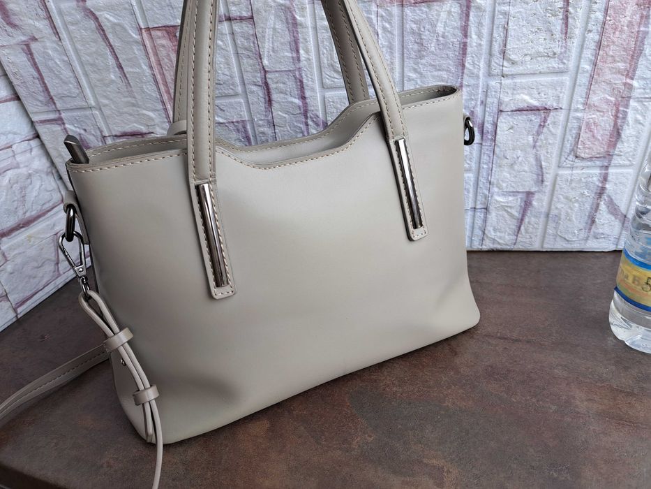 дамска чанта,бежова кожена чанта-естествена кожа