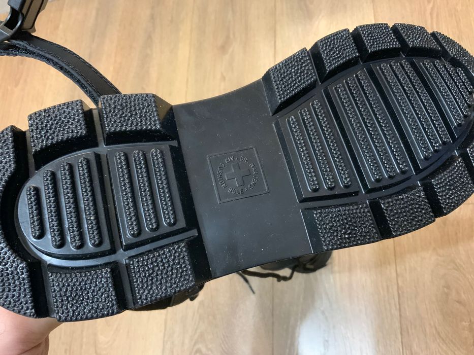 Dr Martens-оригинални обувки 44 номер