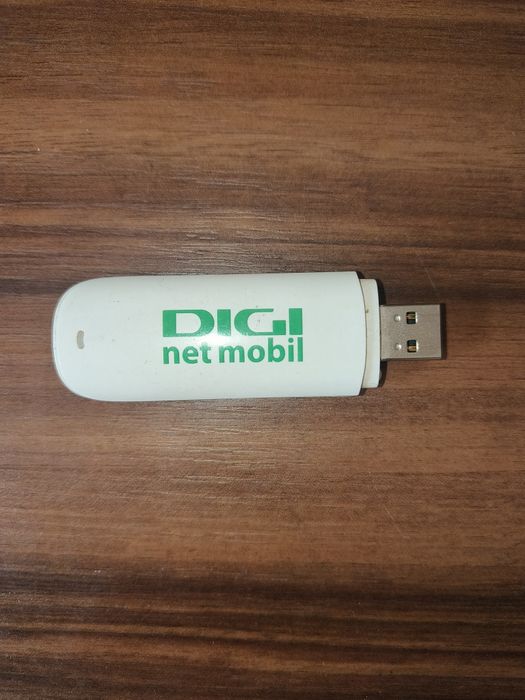 Vând modem Huawei E173