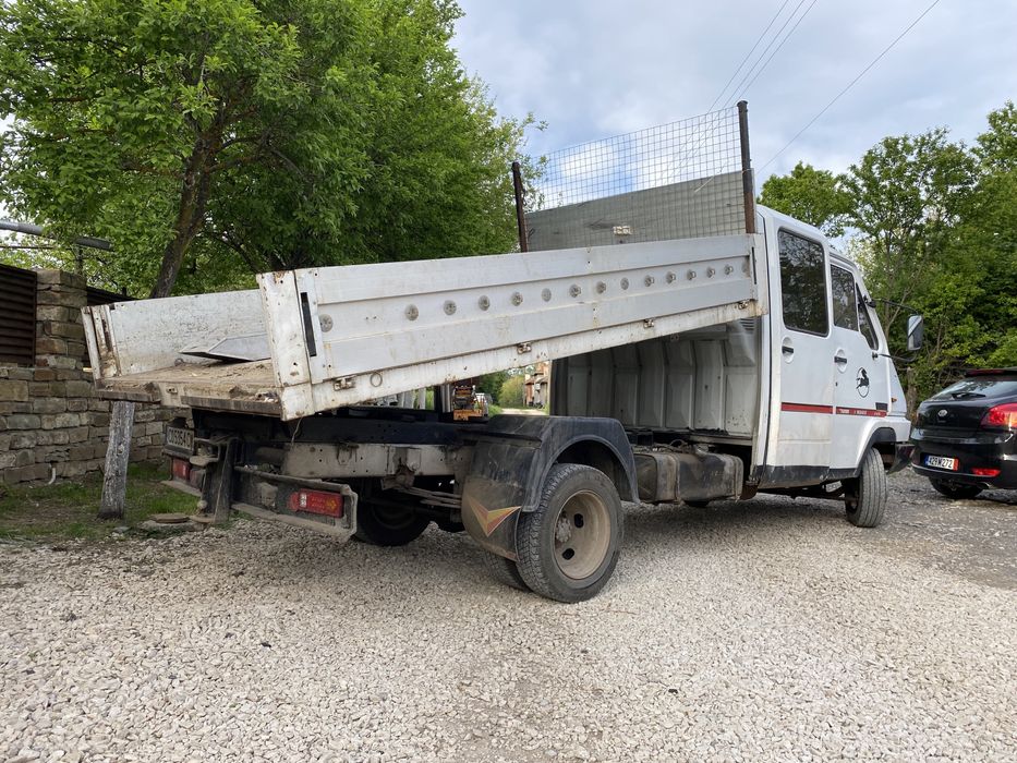 Услуги с мини багер, бобкат, самосвал и автовишка.