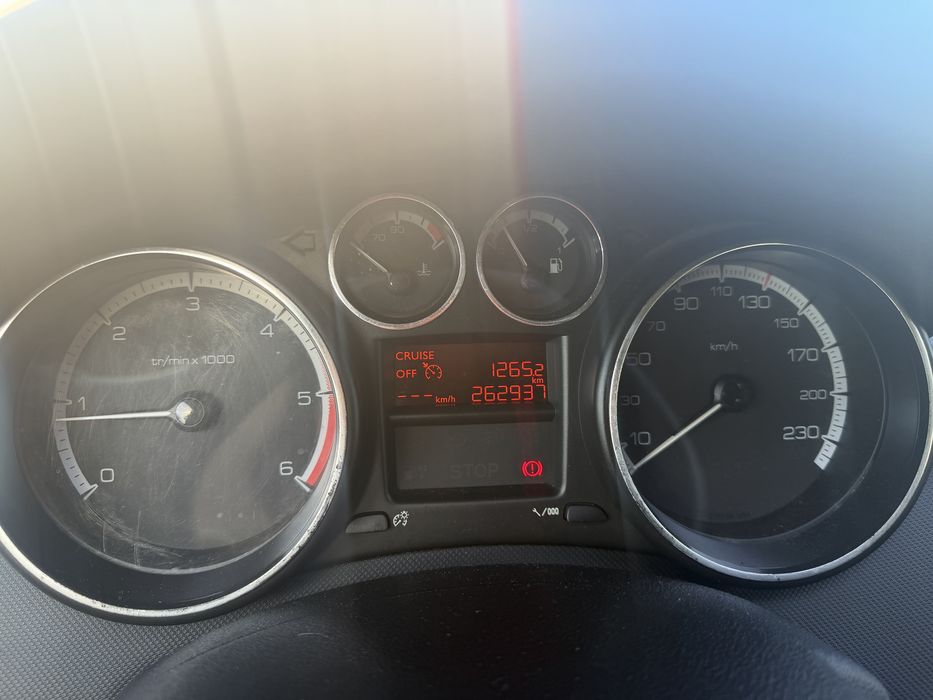 PEUGEOT 308 2011 — imagine 3