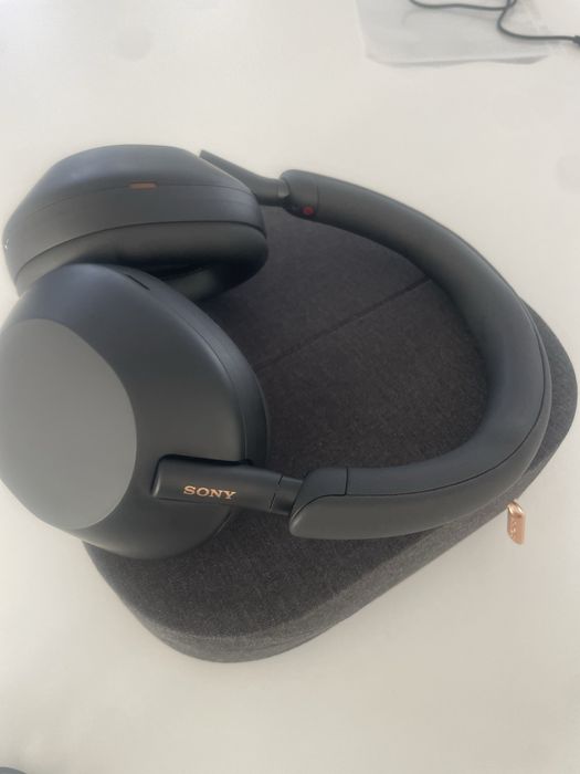 Casti Sony over ear XM5