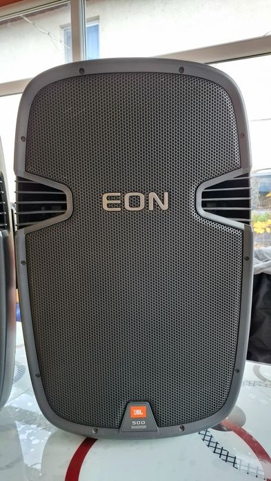 JBL EON 515  450w rms 15 инча