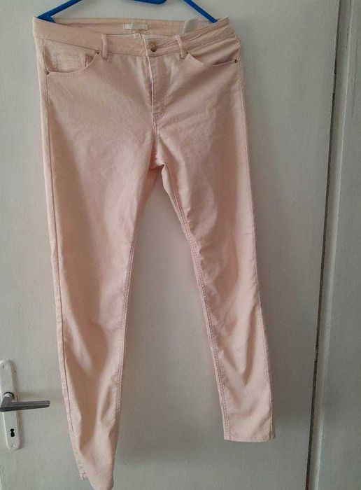 Розови и червени  дънки