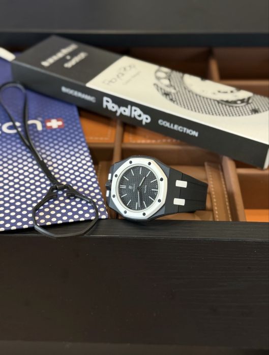 AP x Swatch часы