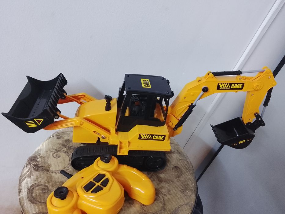 Игрушка Трактор бульдозер экскаватор