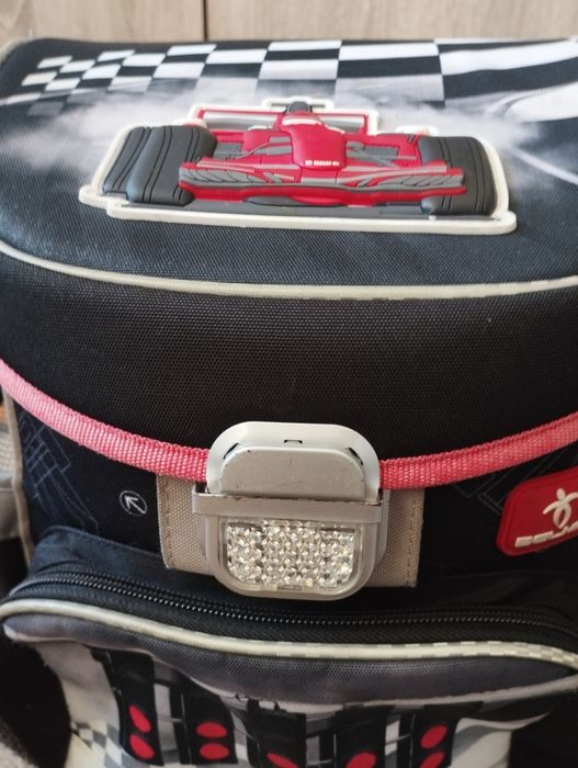 Раница за първокласник