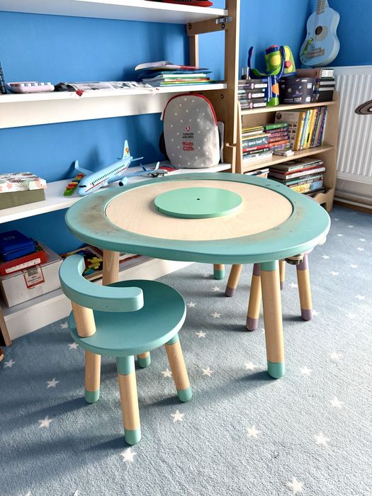 Masuta (de reconditionat) cu scaunele copii