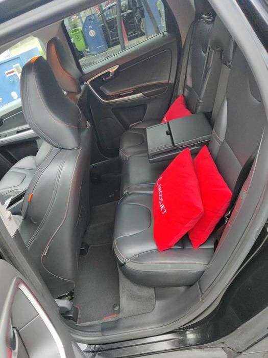 Vând Volvo XC60 în perfectă stare