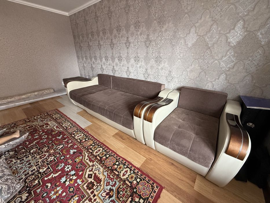 Продам срочно  диван, мини диван, кресло и пуфик