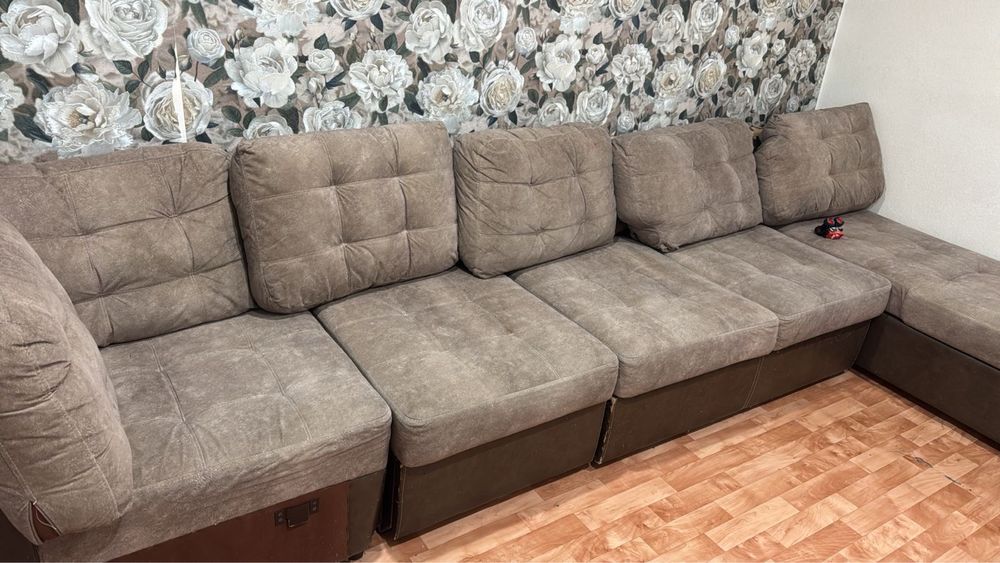 Отдам даром диван