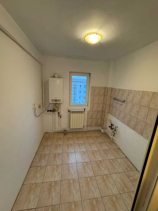 Vând apartament cu 3 camere