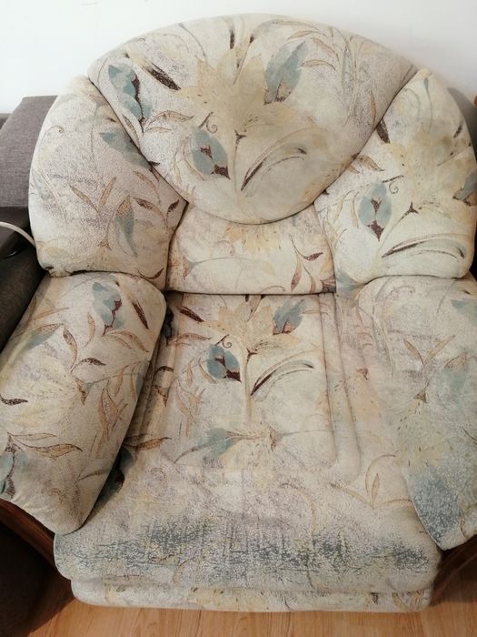 Продам Телевизор. Диван. Кресло