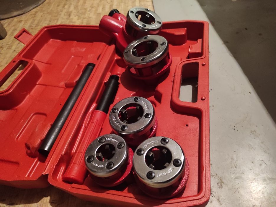 Новый слесарный набор