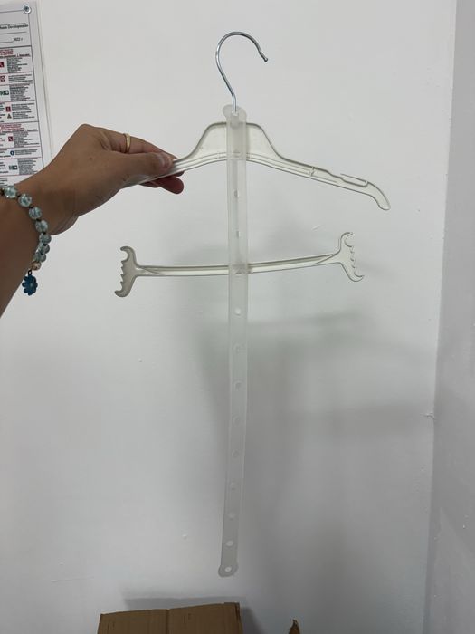 Продам детские вешалки