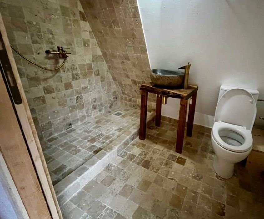 cabana 20km sinaia sau schimb cu apartament bucuresti