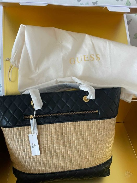 Нова чанта GUESS с оригинална опаковка (купена от Германия)