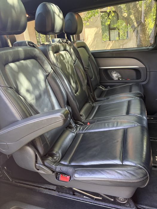 Mercedes V class v220