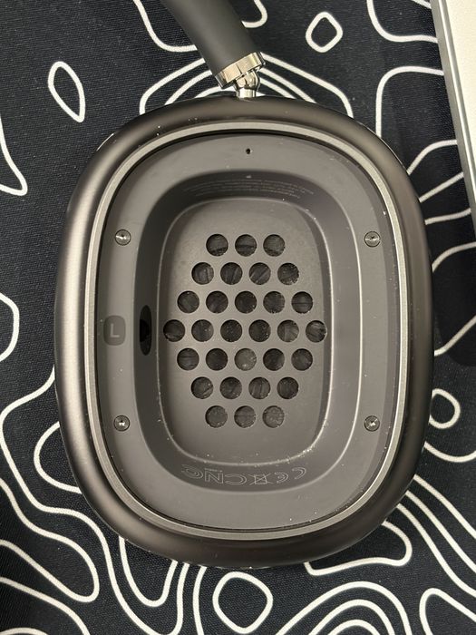 Apple Airpods max
